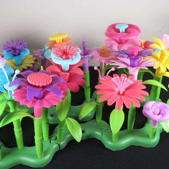 Children's Buildable Flower Toy Set - Educational STEM Garden Playset 133 PC - Picture 6 of 15